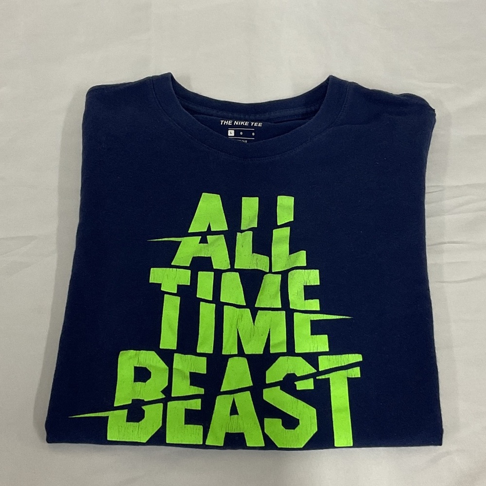EUC Boys short sleeve Nike t-shirt